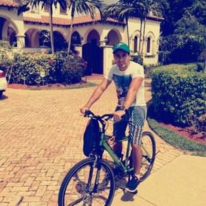 Meet your Posher, Жека